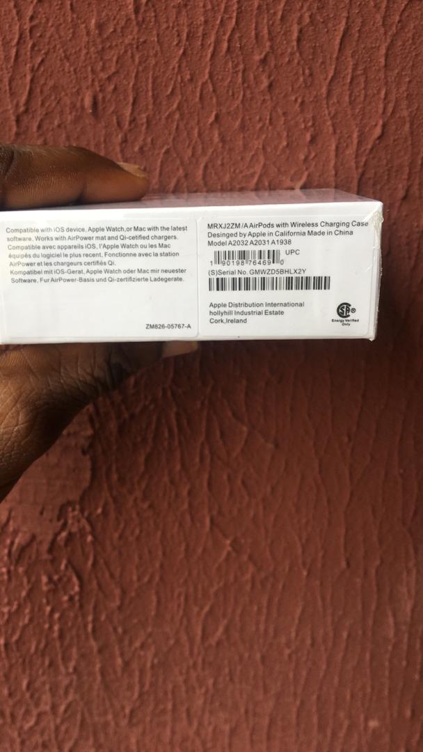 Jerryprotocol's tweet image. Hey there, I have Airpod 2 wireless charging case for 50k, also I have IPhone Xsmax 64gb and iPhone Xs 64gb available for 280k and 220k respectively.. Dm or WhatsApp 09099912284
Ozil wizkid #30BG Lagos #Jerusalema #BBNAIJAXPatriciaBIZ