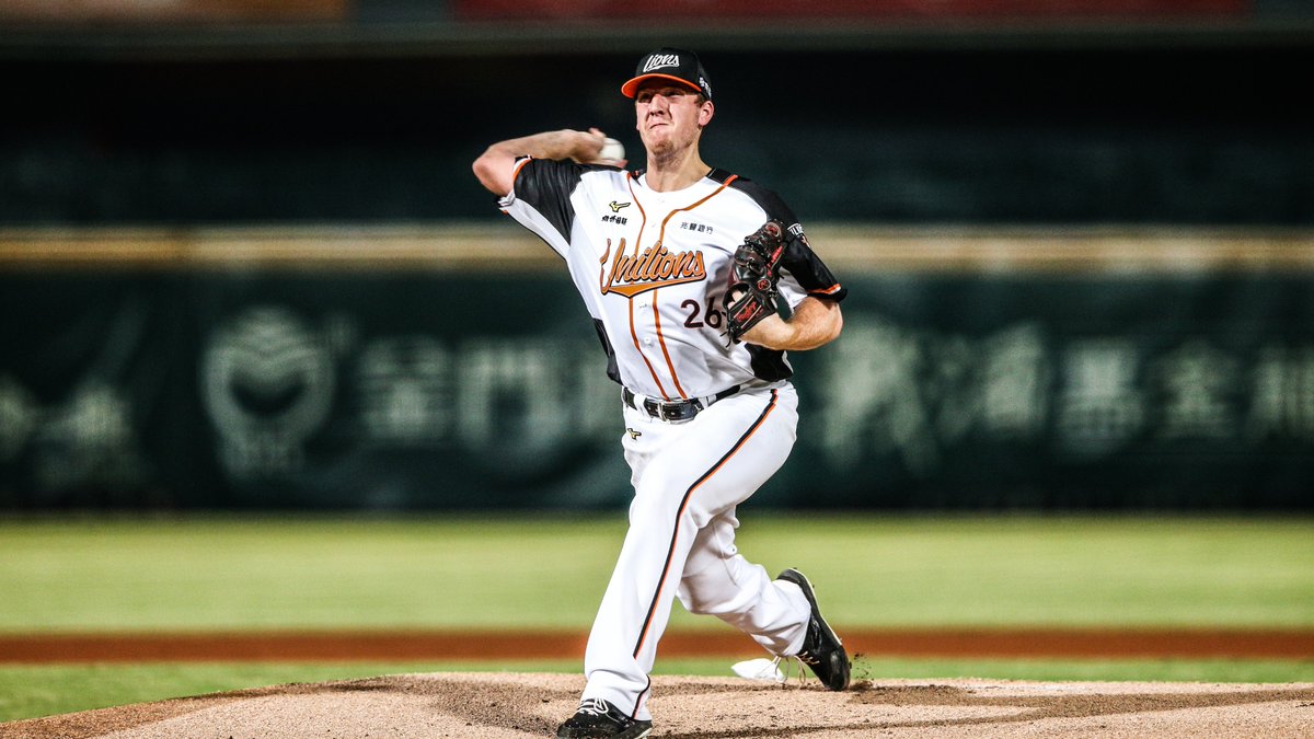 unilions_tw's tweet photo. 9.9 Final: #UniLions 6, Fubon Guardians 0
WP: #TeddyStankiewicz @Teddy_Stank (2-0)
HR: #SuChihChieh (25)
GWRBI: #SuChihChieh
MVP: #SuChihChieh
@CPBL @ElevenSportsTW @UniLionsIntl
#CPBL #TaiwanBaseball https://t.co/w4WkYIY3l8