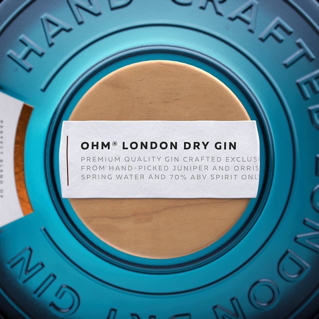 parispackweek's tweet image. OHM London Dry Gin is a gin concept, based on simple, but powerful shapes – line and circles.
#designpackaging #refillable #recycle #designinspiration #packaginglove #newbottle @wine_spirits_packaging #packagingdesign #packaing #innovation #spiritspackaging