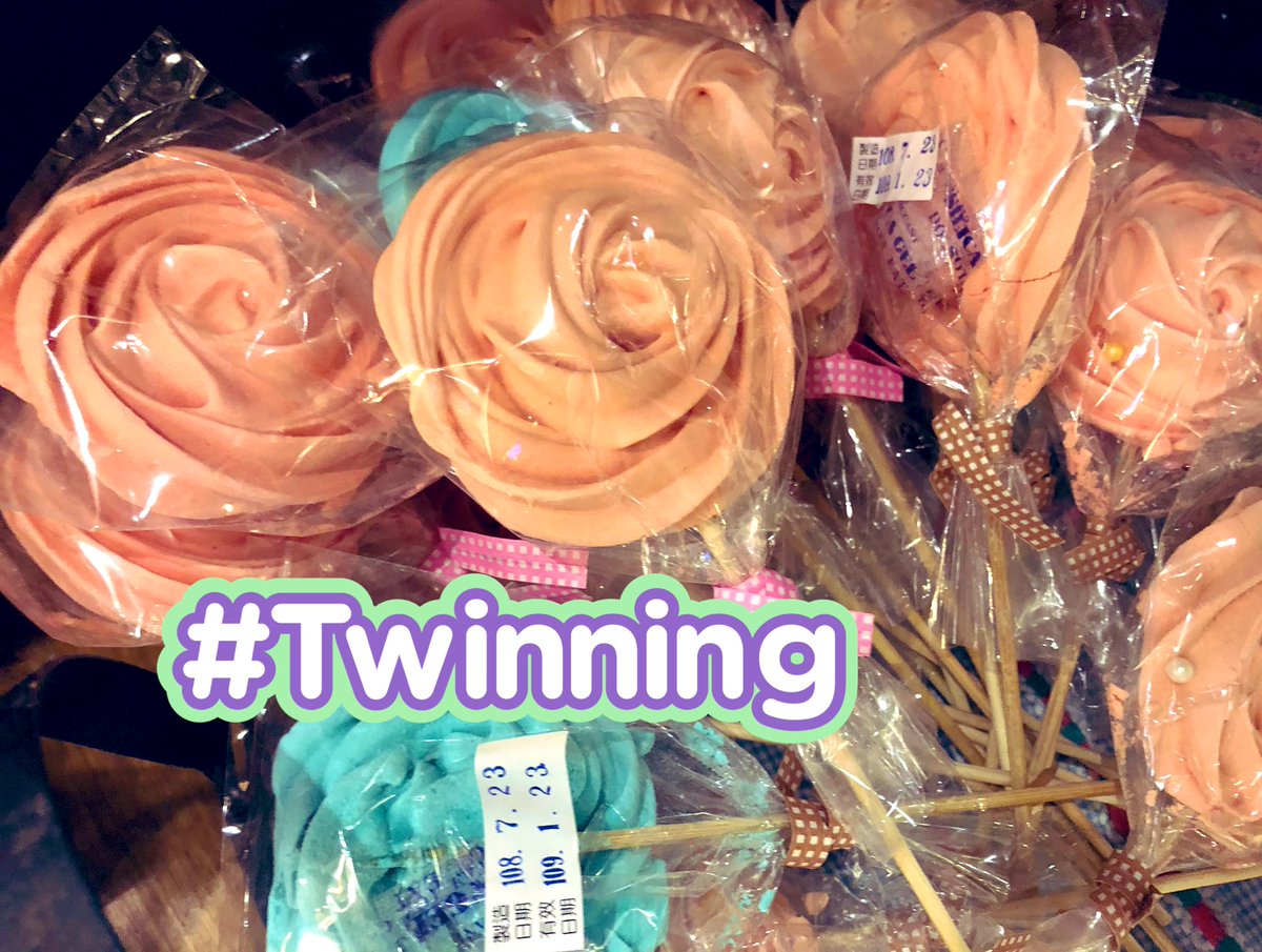 minarara6's tweet photo. 台湾旅行動画
#過去旅

可愛い薔薇の菓子見つけました♡

https://t.co/sB44RLjddm https://t.co/oJOCvSMv4v