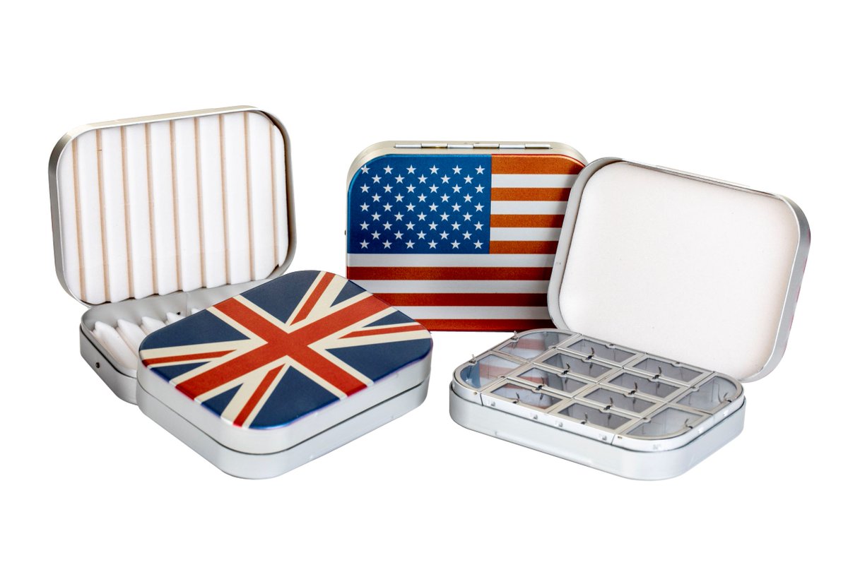 wheatleyflybox1's tweet photo. A really ideal gift! 4 Inch boxes with Union jack or Stars and Stripes flag design on the lid for the fly box. The perfect souvenir for a UK or USA trip!
#flyfishing #flyfishingaddict #wheatleyflybox #richardwheatley #hobby #salmonfly #classicsalmonfly https://t.co/2mSPEFz3Za