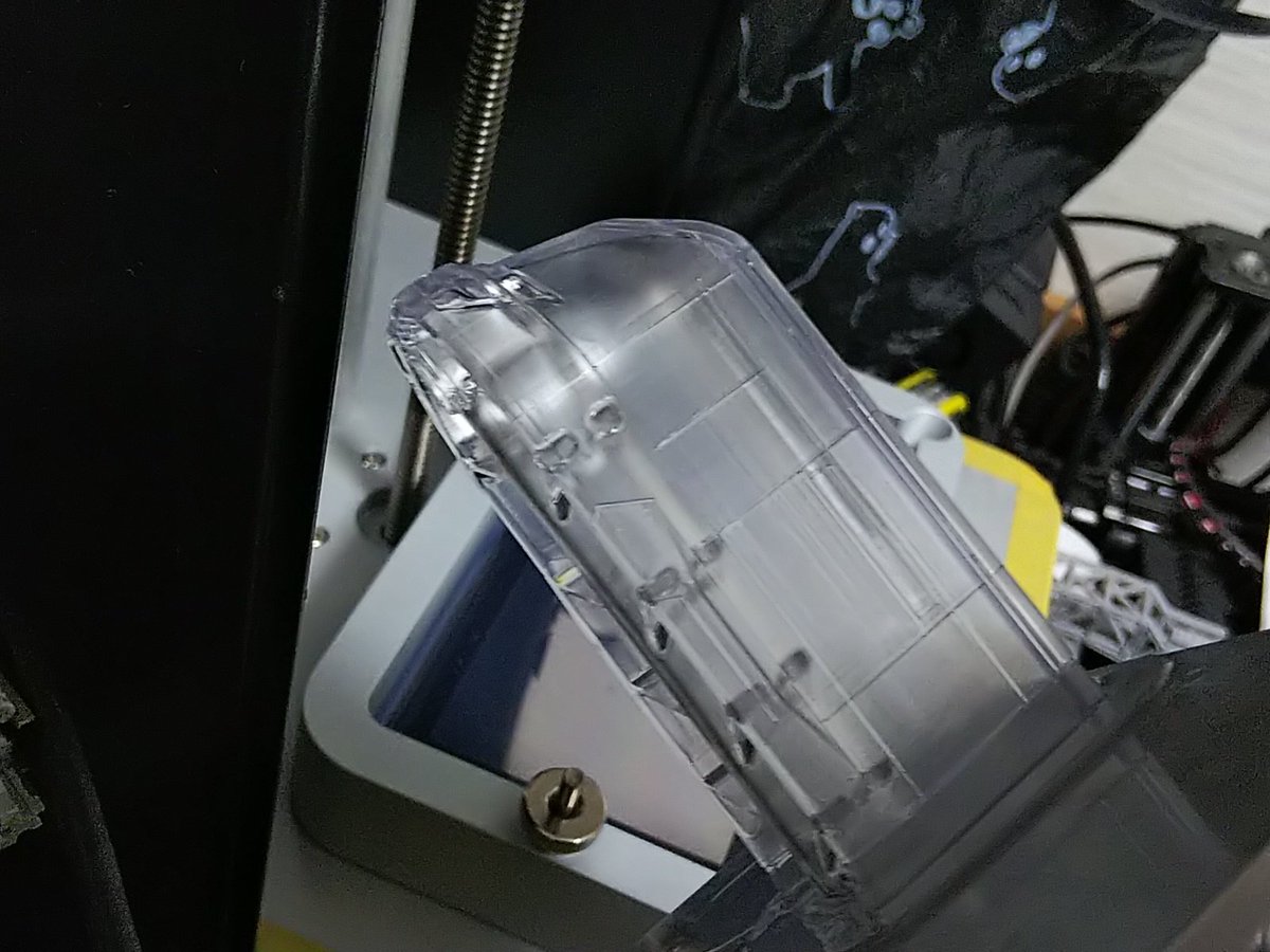 908kureha's tweet photo. Phrozen Shuffle4K( #Fake4K )＋SC-801レジン( #やおいレジン )
一発で出力できたねえ。
電車の1/87スケールHOゲージモデル。
積層40um、UV照射17秒。(メーカー推奨設定は50um20秒らしい) https://t.co/PdVEKoGxix