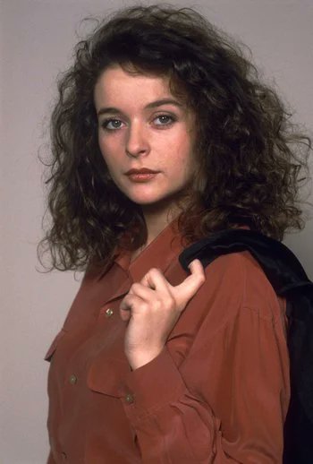 British and Irish film/TV birthdays for 9 September

Happy birthday to  Julia Sawalha 
(born 9 September 1968) 
