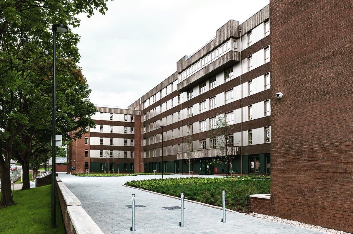 S1Developments's tweet image. Proud to announce @S1Developments have just delivered 359 student beds for @landg_uk and their tenants @EdinburghUni. Great effort by all involved to complete on time and on budget during a challenging period. #studentlife #studentliving #edinburghuni #ontimeonbudget #dealdone