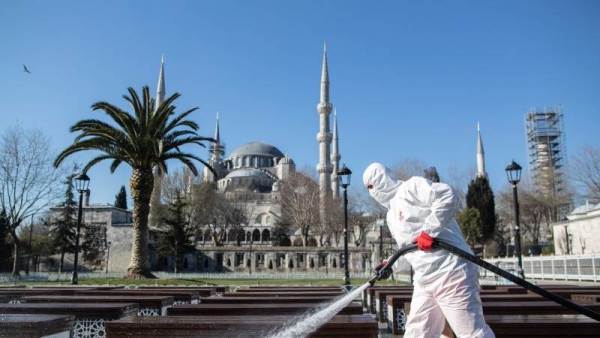 🇹🇷МВД Турции ужесточает меры по всей стране‼️

Министерство направило в губернаторства 81 провинции Турции список ограничений, запретов и требований, которые вводятся с 24:00 9 сентября (среда):сей стране

instagram.com/p/CE6e-JzFT4H/