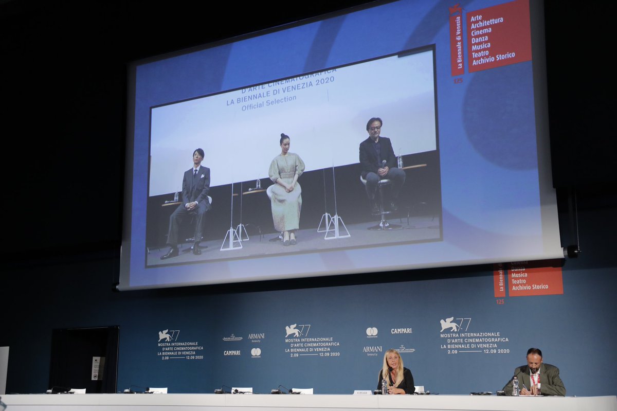 #BiennaleCinema2020 #Venezia77 #YuAoi: “Durante #WifeOfASpy la relazione tra i protagonisti evolve e il mio personaggio, Satoko, cambia. All’inizio esiste solo in ragione del marito, poi è come se diventassero un’anima sola, condividendo la gioia di realizzare qualcosa insieme.”