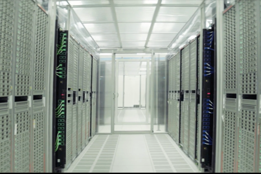 ProustNicolas's tweet photo. ☁️ +d'infos sur l'ouverture prochaine de notre DataCenter en France 🇫🇷. Le projet verra le jour en 2021 avant celui de Google prévu en 2022 😬

Article de @RidhaLoukil dans l'@usinenouvelle 
👉https://t.co/93PYp0ucab
💥 #GovTech #Cloud 
Poke @JulienDollon @jblefevre60 @FlashTweet https://t.co/biG2bm27Dr