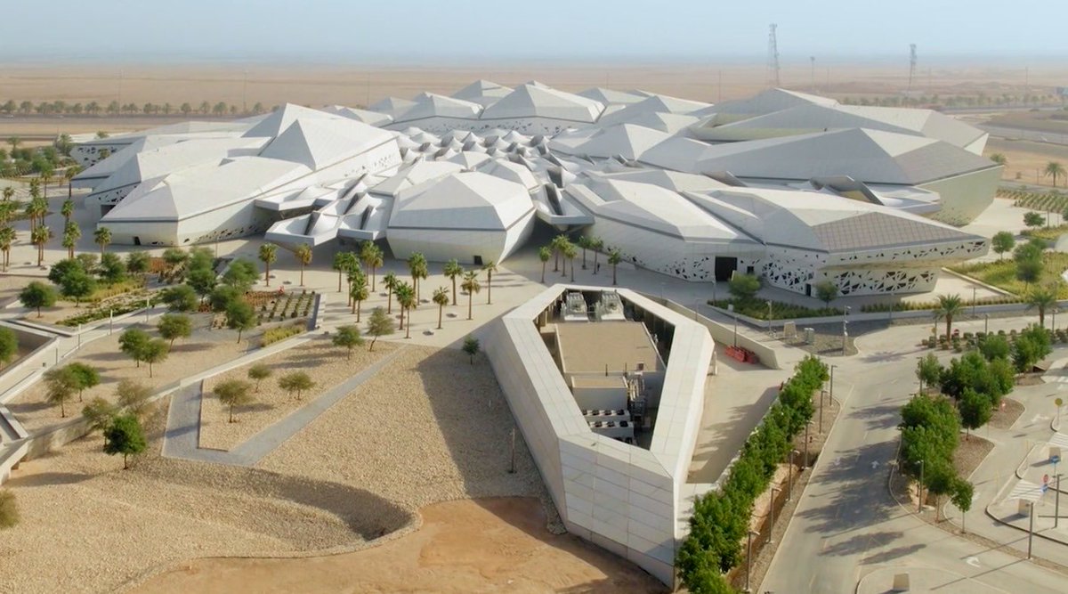 SaudiProject's tweet photo. وزارة الثقافة تعلن عن إطلاق متحف دائم متخصص بـ "الذهب الأسود" بـ #الرياض، بالتعاون مع مركز الملك عبدالله للدراسات والبحوث البترولية #كابسارك https://t.co/M7qJG22zCb