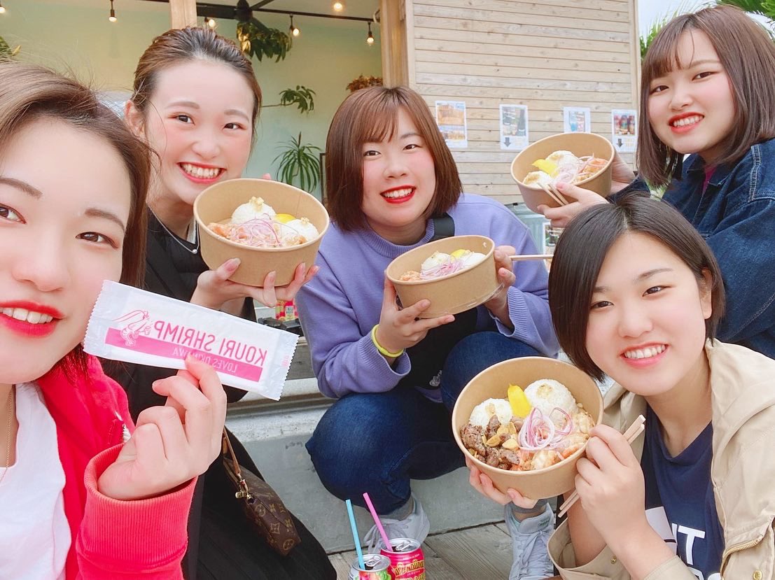 tnmnkn's tweet photo. 9月3日   23歳🌼

22歳は沢山沖縄行って遊んで最高やった〜🌺
今年はお仕事頑張りながら楽しい事やりたい事沢山する年にする〜🥰 https://t.co/fDvq0p7UOn