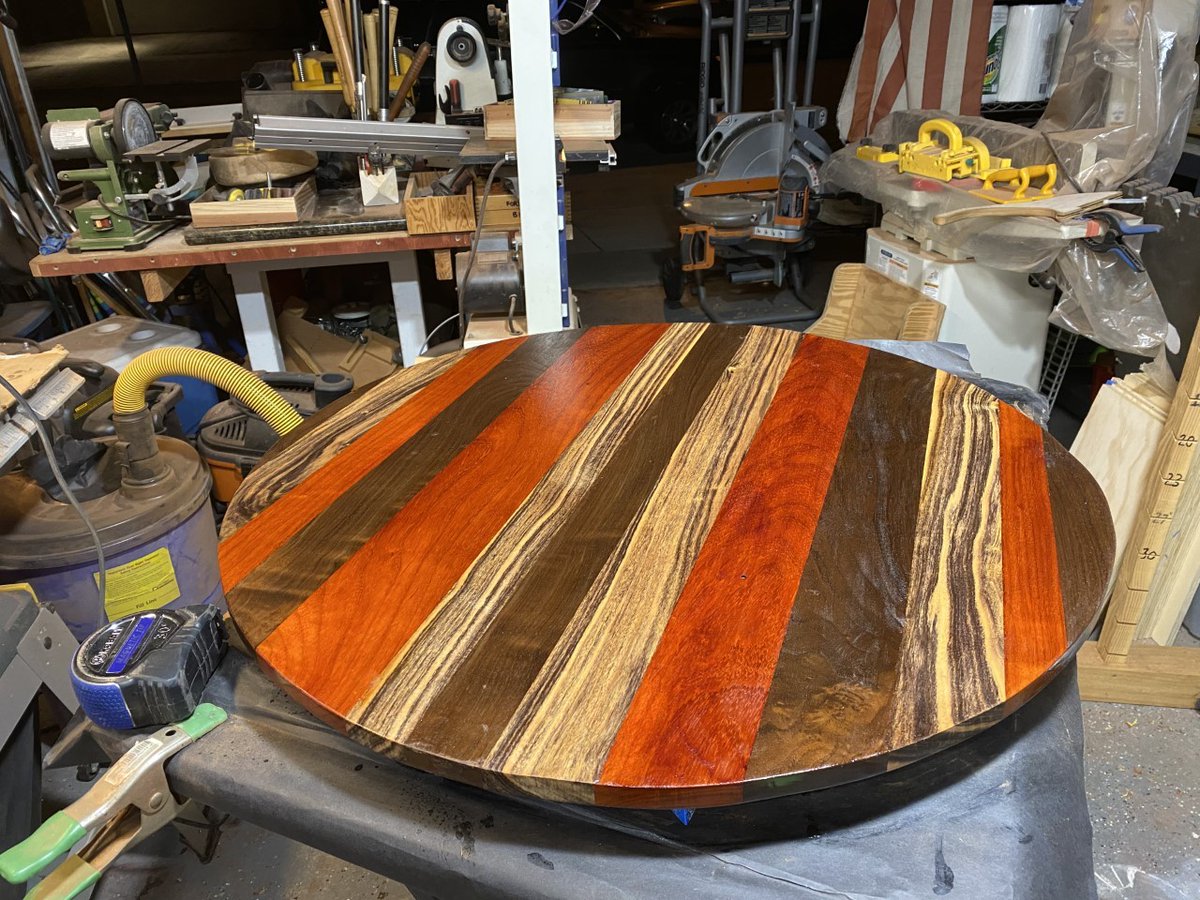 Rockler's tweet image. This Lazy Susan made by Robert Min., D., has a 30&quot; diameter! We think he did a beautiful job.

#customerproject #lazysusan #lazysusanbuild