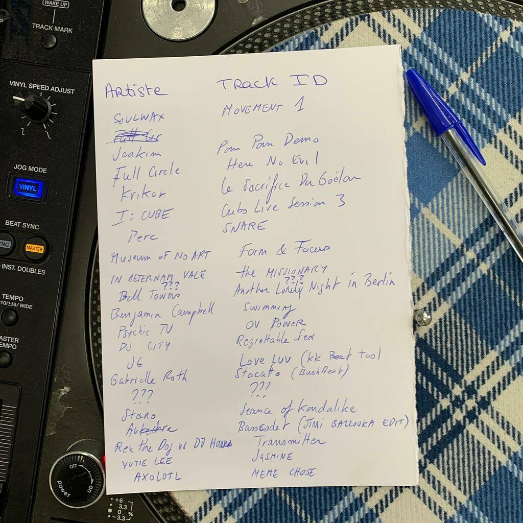 Here’s the track list of yesterday’s Crowdspacer show on @lyl_radio which is now online. Only new/upcoming releases (almost). Check the Mixcloud link in my bio linktree if you wanna check it out. https://t.co/lgQ9oVz15w https://t.co/EHTzuFhEda