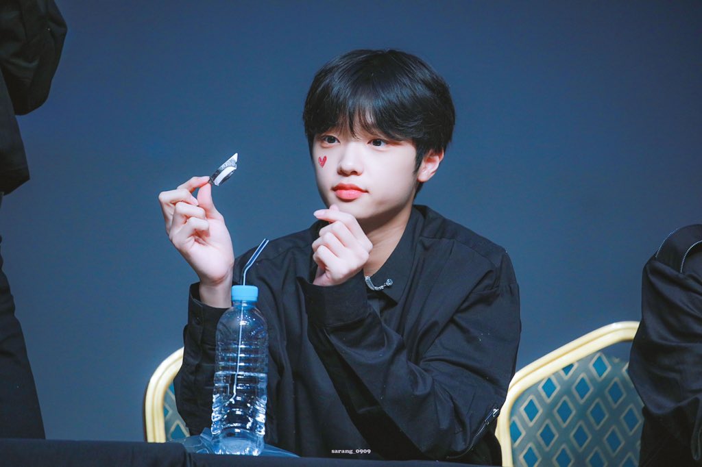 sarang_0909's tweet photo. 하뜨으으으❣️
#빛이나는_동표의_열아홉
#Happy_With_Dongpyo
#손동표 #동표 #SONDONGPYO  #ドンピョ #HAPPY_DONGPYO_DAY
#해피동표데이🥳 https://t.co/XnetPs0scO