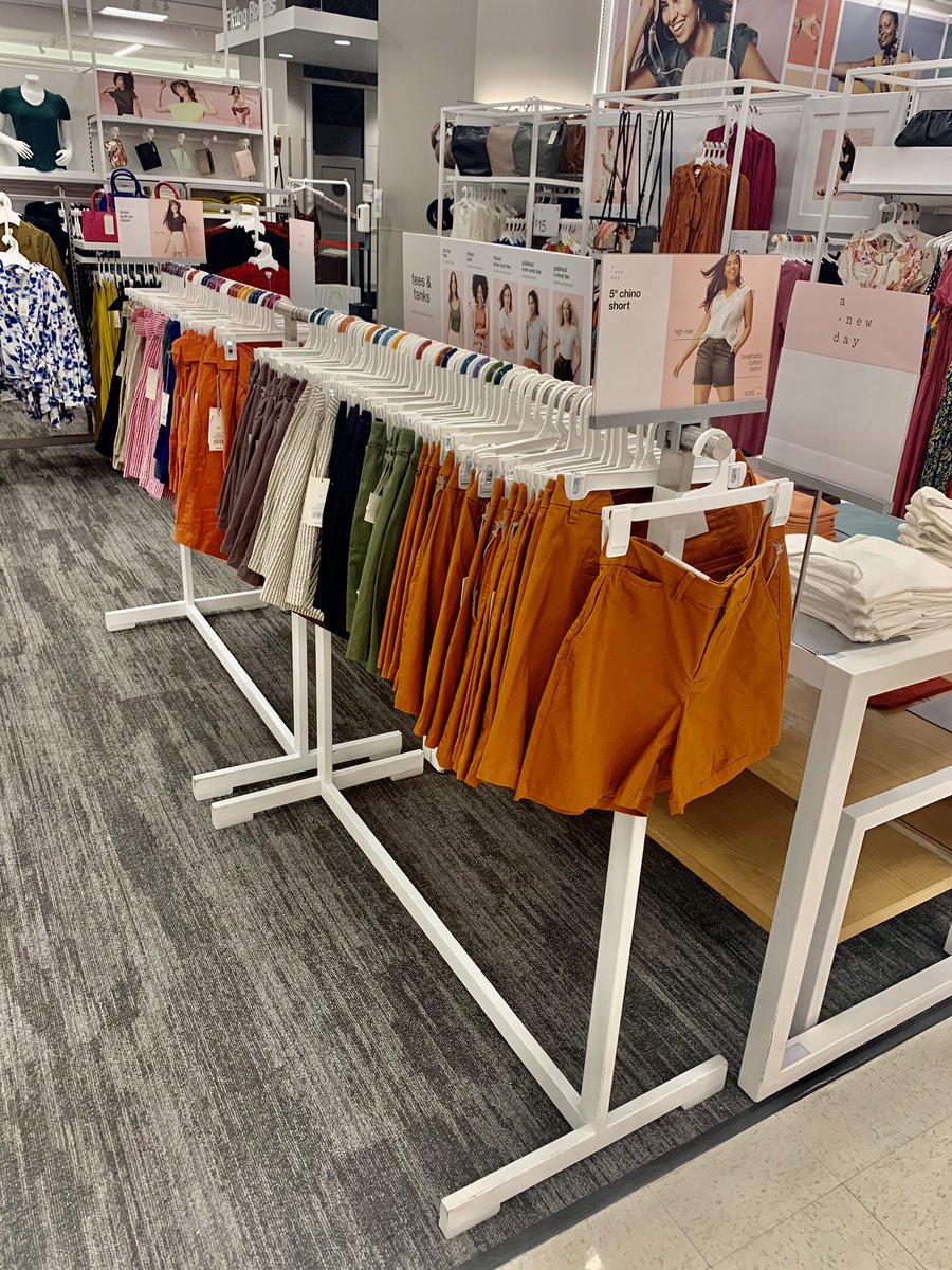 DrzymalaStephen's tweet image. #Fall but make it #Florida 🍂😁🍁 #anewday #fallinflorida #autumn #AND #style #target #targetstyle #fashion #shorts and #tanks @Visual_Emily @VisualMiami @CCasarez1 @aldenkooken @Cynthiagallo7
