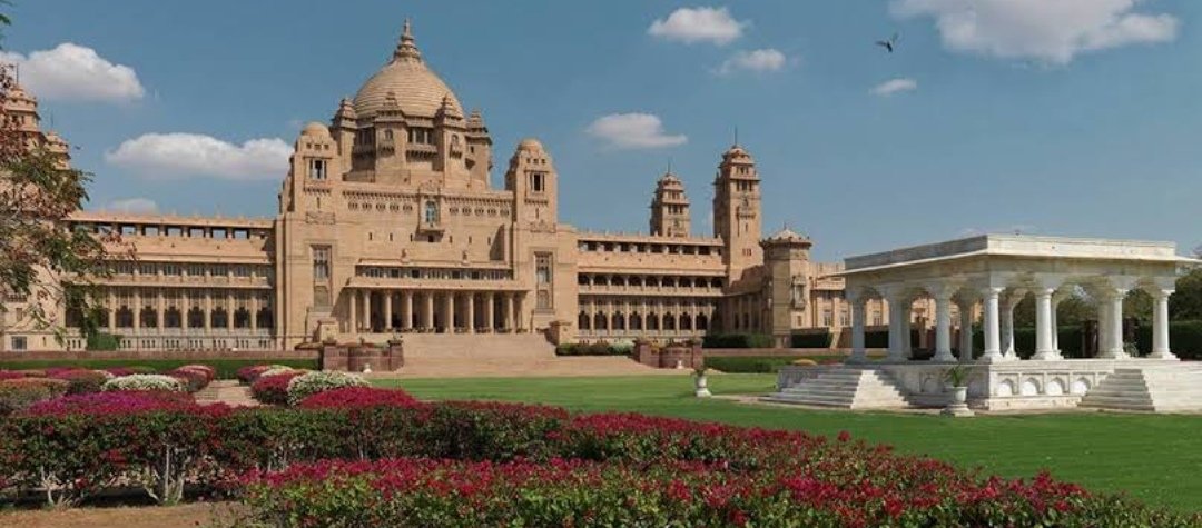 Wedding venuePri a Palace Dani a castle