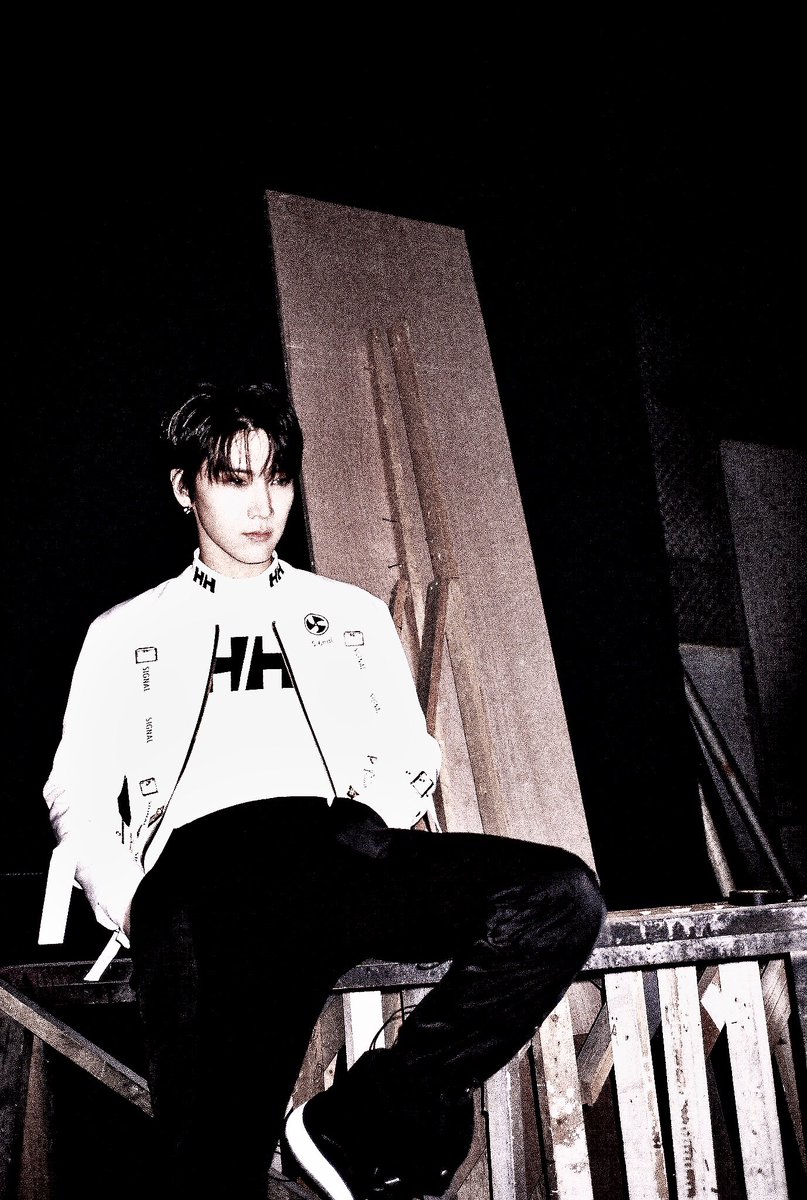 พน รูปตามทัก tweet media