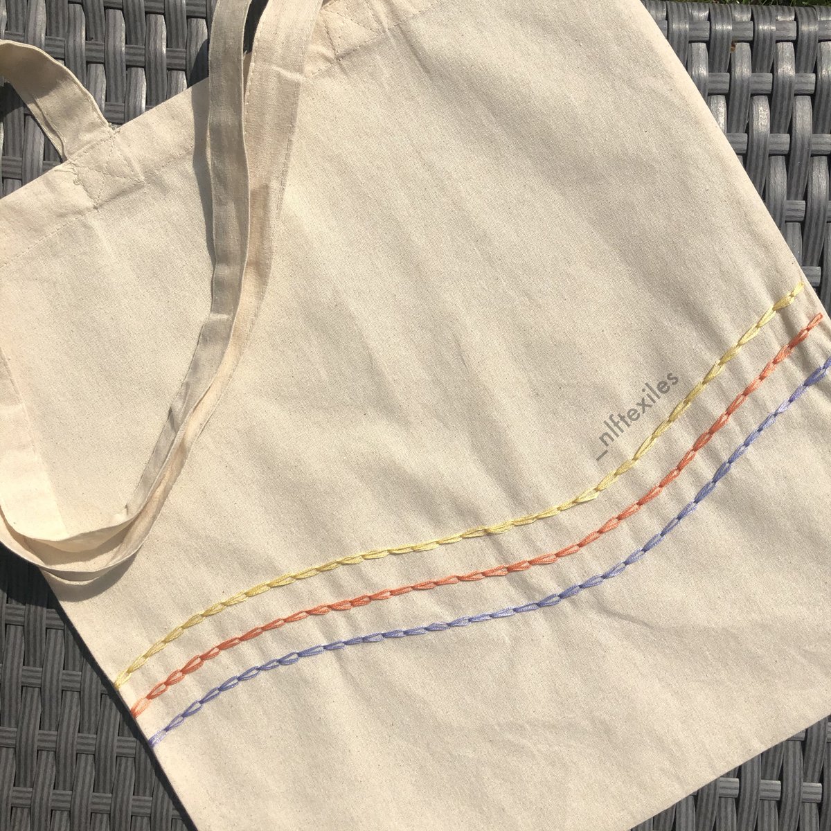 _nlftextiles's tweet photo. Hand Embroidered Tote bagsππ
Link: https://t.co/rvHqIGKi1s
#embroidery #handembroidery #handstitch #handmade #tote #totebag #etsy #etsyseller #etsyshop #textilesstudent #textiles #artanddesign https://t.co/s01MYfKwBL