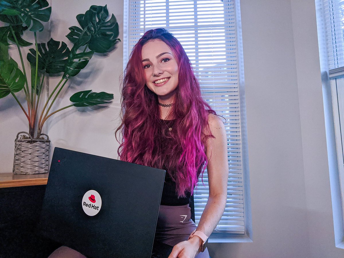 1 year ago today I said ✌️ to my career in public health, dyed my hair, and started a 3mo software engineering bootcamp at General Assembly! What a year it's been, but so happy to be at @RedHat a year later doing things that I love. 👩🏻‍💻 #SoftwareEngineer #GirlsWhoCode #WomenInSTEM