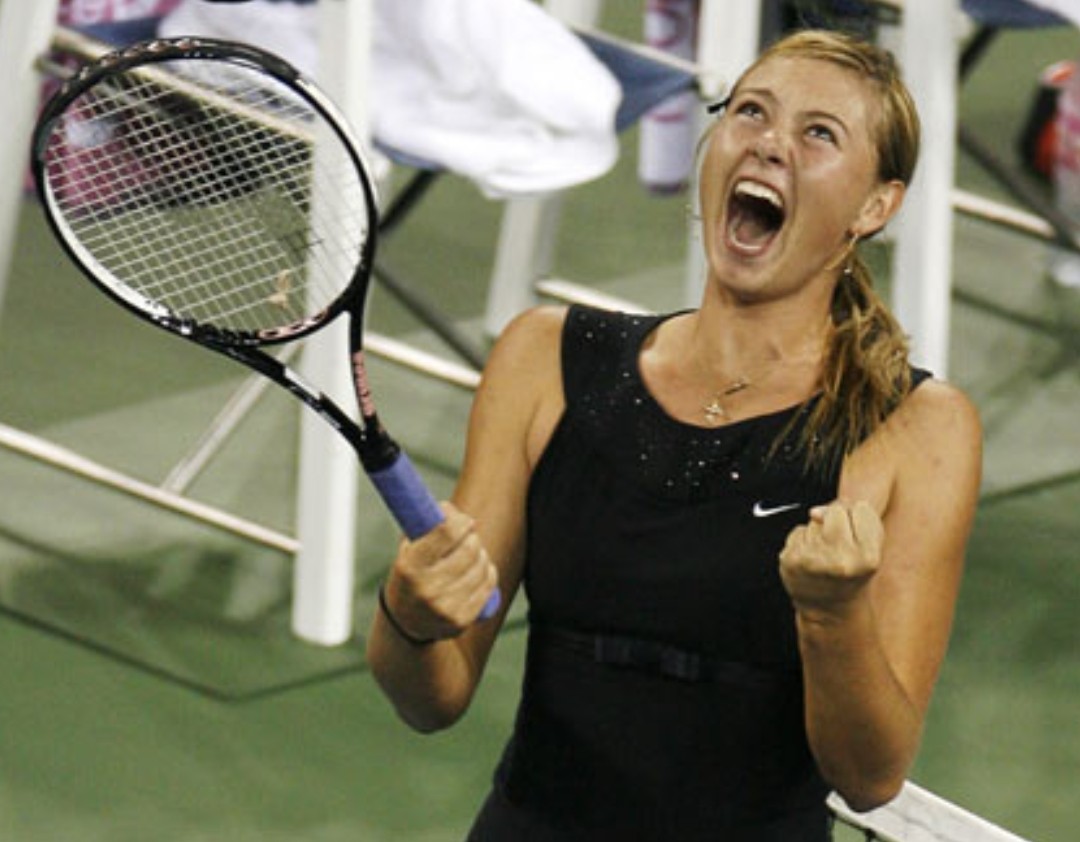 14 years ago today, wearing the most iconic and memorable little black  dress ever, @MariaSharapova captured her 2nd GS title at the US Open  beating Justine Henin in the final 6/4 6/4