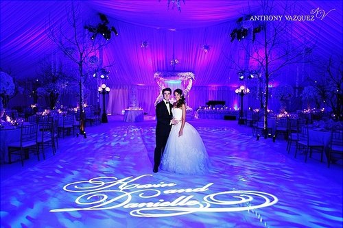 Mr and Mrs JONASIconic