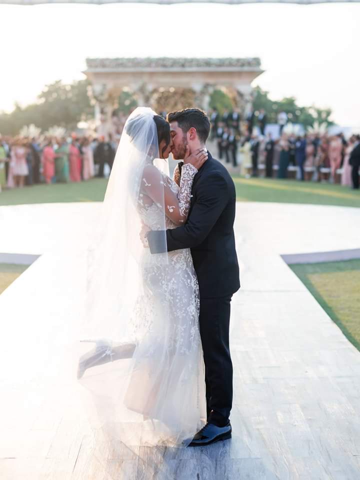 Making the crowd jealous.