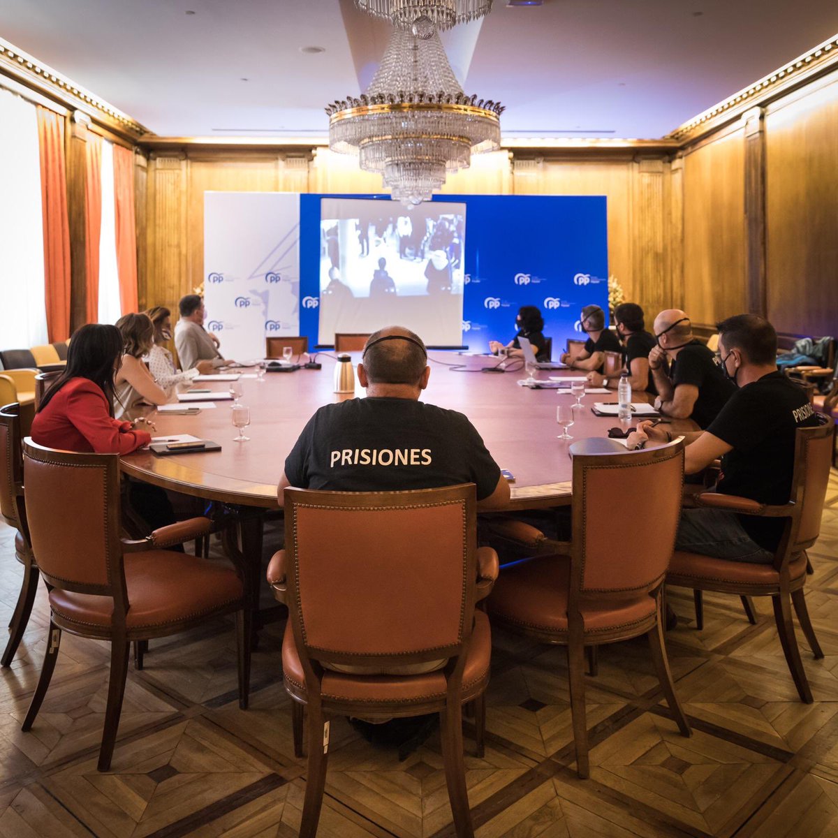 tu_abandono's tweet photo. 🔵 Finalizada #Reunión de Hoy en @Congreso_Es entre @cucagamarra @anadebande @borrego_corte y @tu_abandono

✅ COMPROMISOS FIRMES:

➡️ Incluir Enmienda en PGE con 1er tramo de 66M de #EquiparacionPrisiones
➡️ En 15 días fijar fecha para PL #EstatutoPrisiones

#TAMPM
#SosPrisiones https://t.co/gJwuJaUuIr
