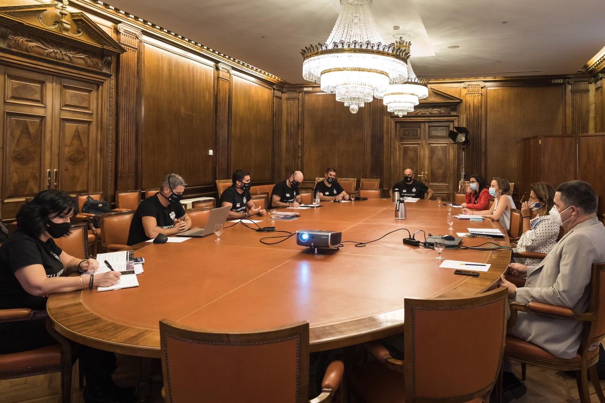 tu_abandono's tweet photo. 🔵 Finalizada #Reunión de Hoy en @Congreso_Es entre @cucagamarra @anadebande @borrego_corte y @tu_abandono

✅ COMPROMISOS FIRMES:

➡️ Incluir Enmienda en PGE con 1er tramo de 66M de #EquiparacionPrisiones
➡️ En 15 días fijar fecha para PL #EstatutoPrisiones

#TAMPM
#SosPrisiones https://t.co/gJwuJaUuIr