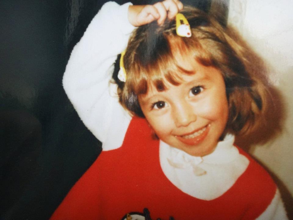 ManuelaBarcenas's tweet photo. little manuela                 big manuela https://t.co/d6fGJHH2Z2