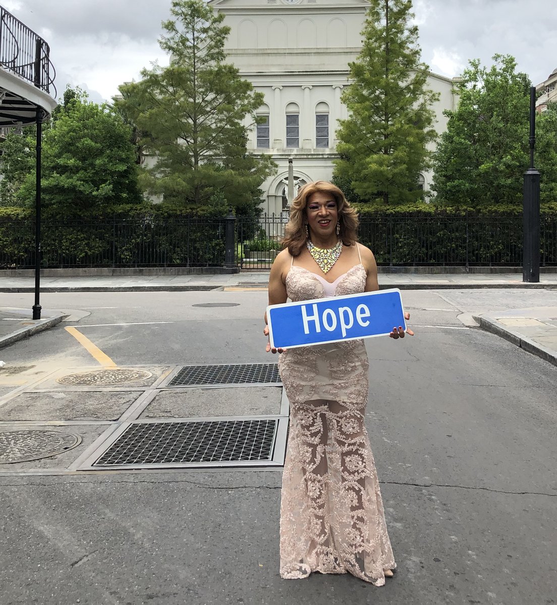 hopephotoprj's tweet photo. #hopefornola

@vanessacarrnola living inside #hope in #frenchquarter #nola w/ @hopephotoprj  #drag #burlesque #livemusic #supportlocal 📸 #JonathanFerrara prjctmgr @megankoza https://t.co/vBn33soynW