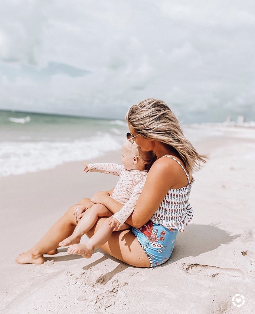When she wants to be held, she holds both hands up and says “I got you?” Yes, you sure do, little sister ❤️ I got the medium in this $25 amazon swimsuit! Linked in the <a href="/liketoknow/">Ms Smith</a>.it app! 
.
.
.
.

liketk.it/2Wb7p #liketkit #LTKswim #LTKfamily #LTKbaby #amazonswim