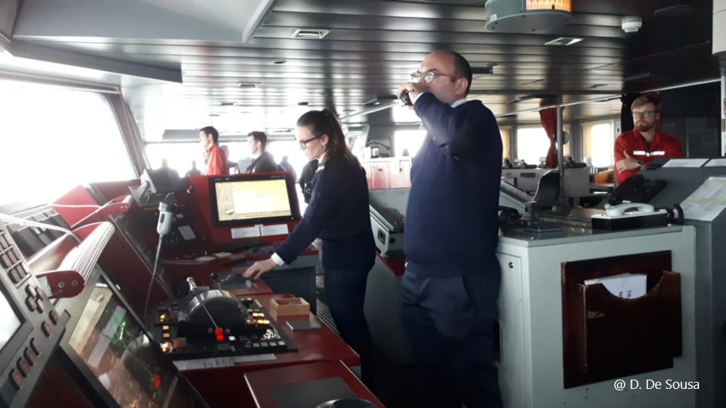 TAAFofficiel's tweet photo. || Rotation du #MarionDufresne || 17h, heure de #Kerguelen : appareillage vers Saint-Paul et #Amsterdam pour la poursuite de la rotation. L'équipage #louisdreyfusarmateurs, le commandant @Landreau, et les lieutenants Carpentier et Ramdimbimananja, mobilisé sur la passerelle https://t.co/hoI9ZamTjT