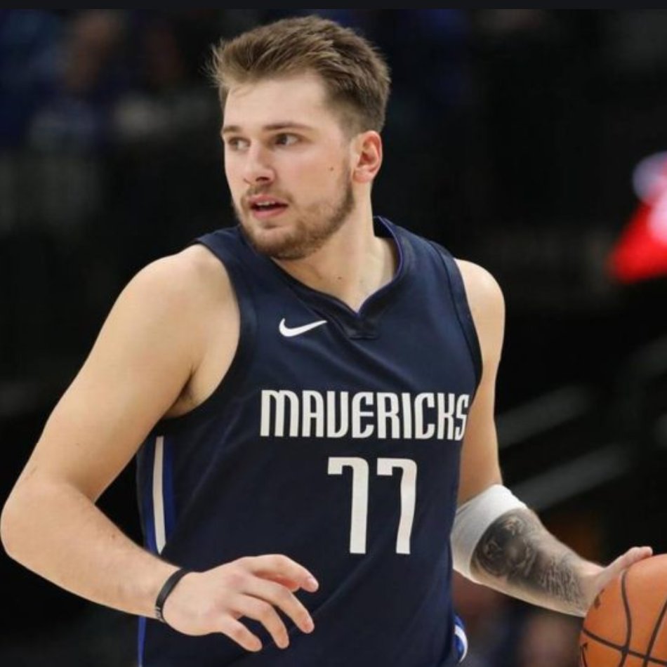 うえいど ルカドンチッチ 次のnbaの顔に最も近づいてる男 アメリカ人じゃないからnbaの顔になれない みたいな凝り固まった風潮を吹っ飛ばすぐらいの活躍を期待している でもイケメンだからちょっとズルいな T Co Xsbtiaf0ba Twitter