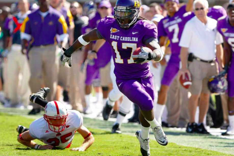 PR927FM's tweet photo. UPDATE: 17 days until @ECUPiratesFB vs #UCF
#September26 #Seventeen #DwayneHarris #GoPirates
#TheVoiceofthePirateNation https://t.co/KPxtVbWTLB