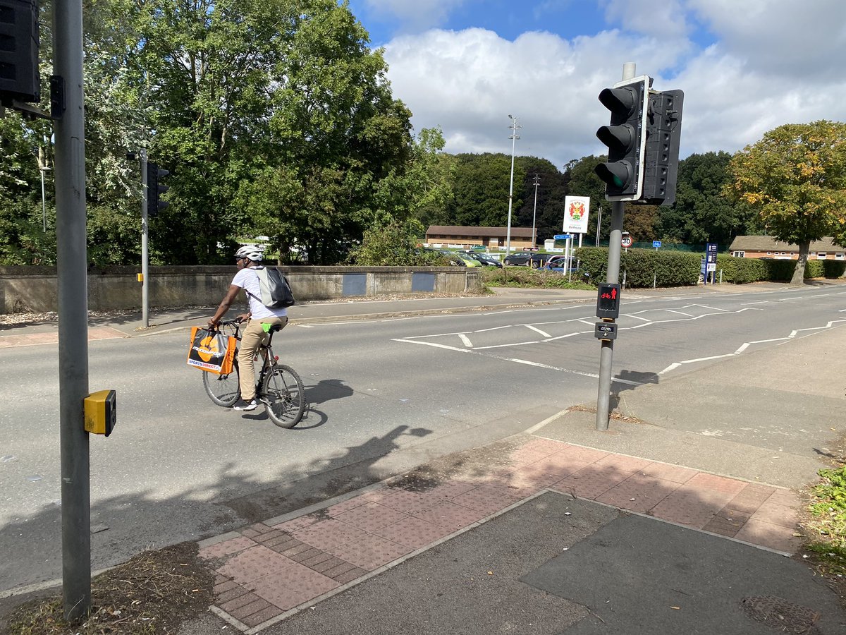 At the bottom of the hill, there’s a toucan crossing, where short traffic free spurs link to the Nene Way and to the A428 Bedford Road. The road itself rises from a 30 to 40 limit and ends up at the notorious Brackmills interchange between the A428 and the A45 dual carriageway.