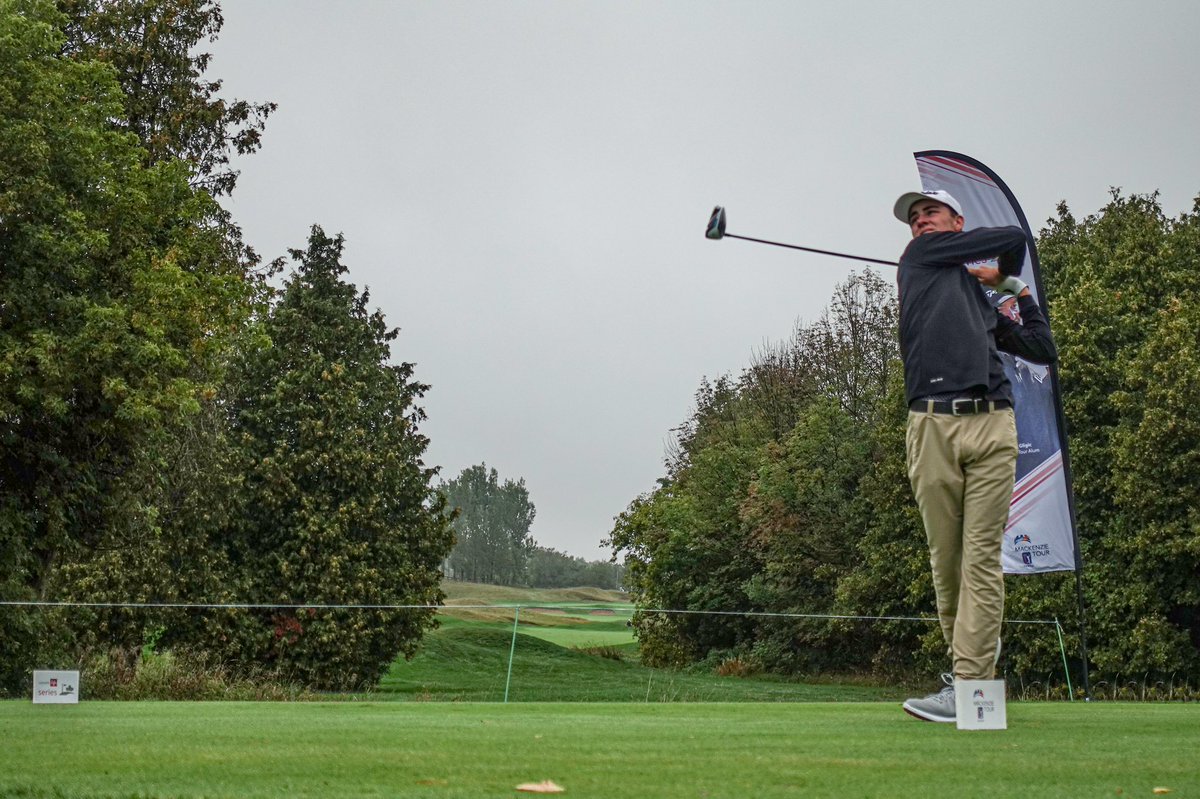 PGATOURAmericas's tweet image. One of the great things about the #CanadaLifeSeries? Seeing players from different generations take the chance to compete.

17-year old @TheGolfOntario Junior Champion Nolan Piazza is among those competing this week.