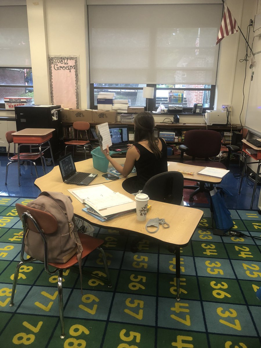 DrJohnsonSchool's tweet photo. How Awesome!!!!❤️💪🏽✅ Education as we know it looks totally different and this staff truly deserves a ⭐️ for excellent delivery. @RedClaySchools @teamredclay @HighlandsPride https://t.co/2kJMboD9D3
