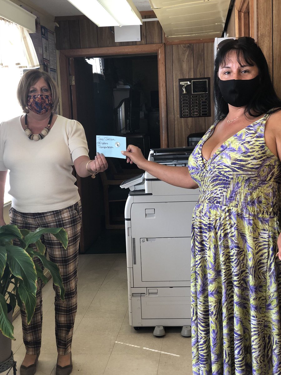 MsMaryLewis's tweet image. Celebrating Mrs.Tara Jackson’s 20th year working at Brunswick County Public Schools!!  Congratulations!!     #brunswickstrong ⁦@bcpsva⁩ #bcpstransportation