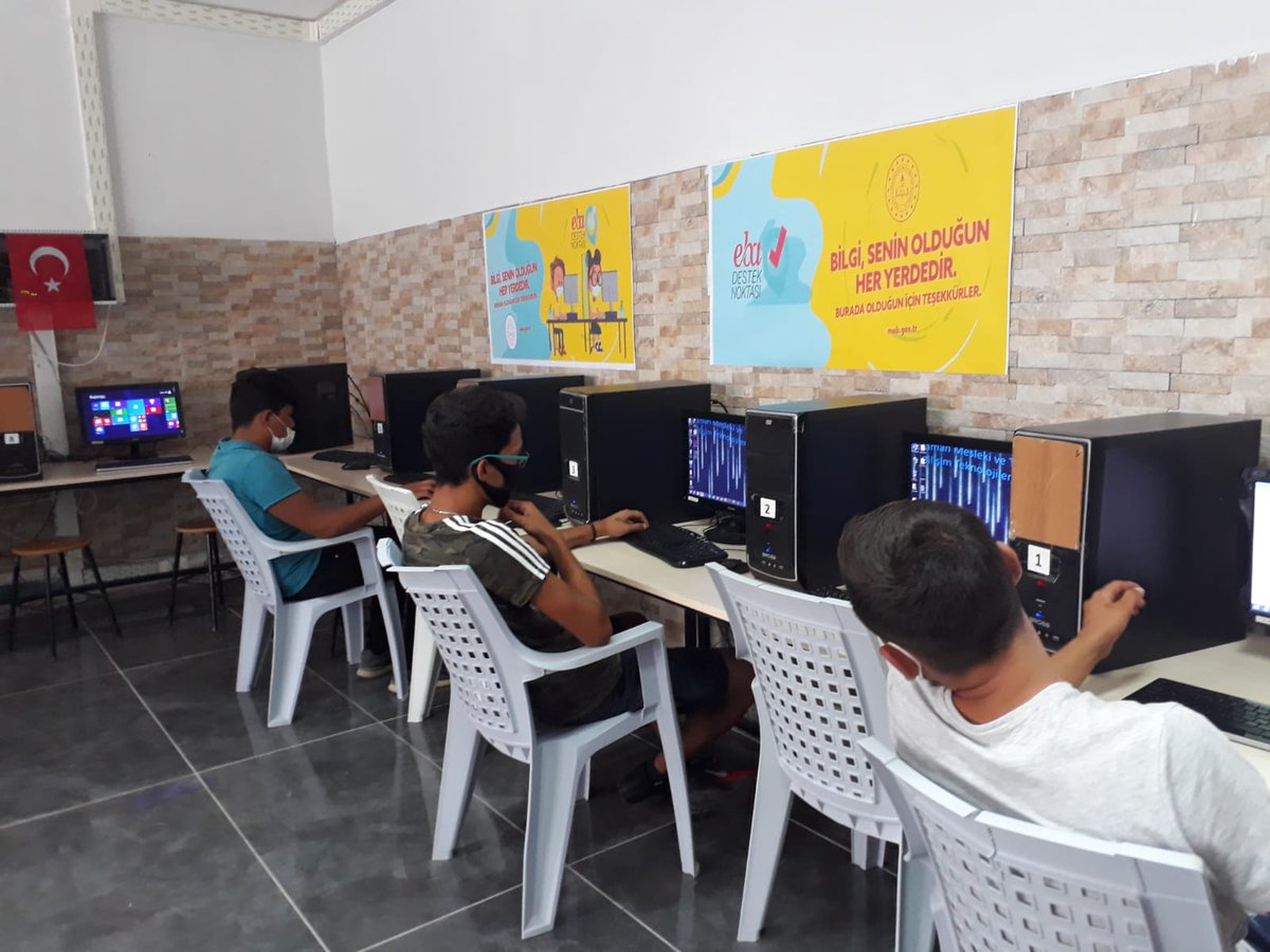 DlmMem's tweet photo. Dalaman Mesleki ve Teknik Anadolu Lisesindeki EBA Destek noktamız öğrencilerimize hizmet vermeye başladı.@pervin_tore @mugla_mem https://t.co/qedHkgqXQl
