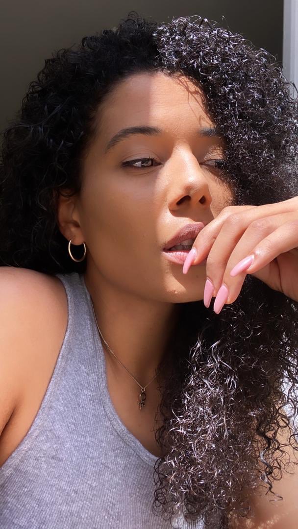 tneeyaofficial's tweet image. 🌞