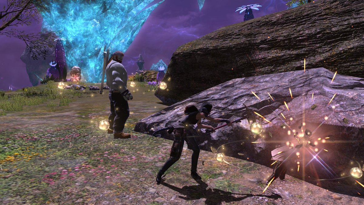 Someone have to work here, am i wrong?