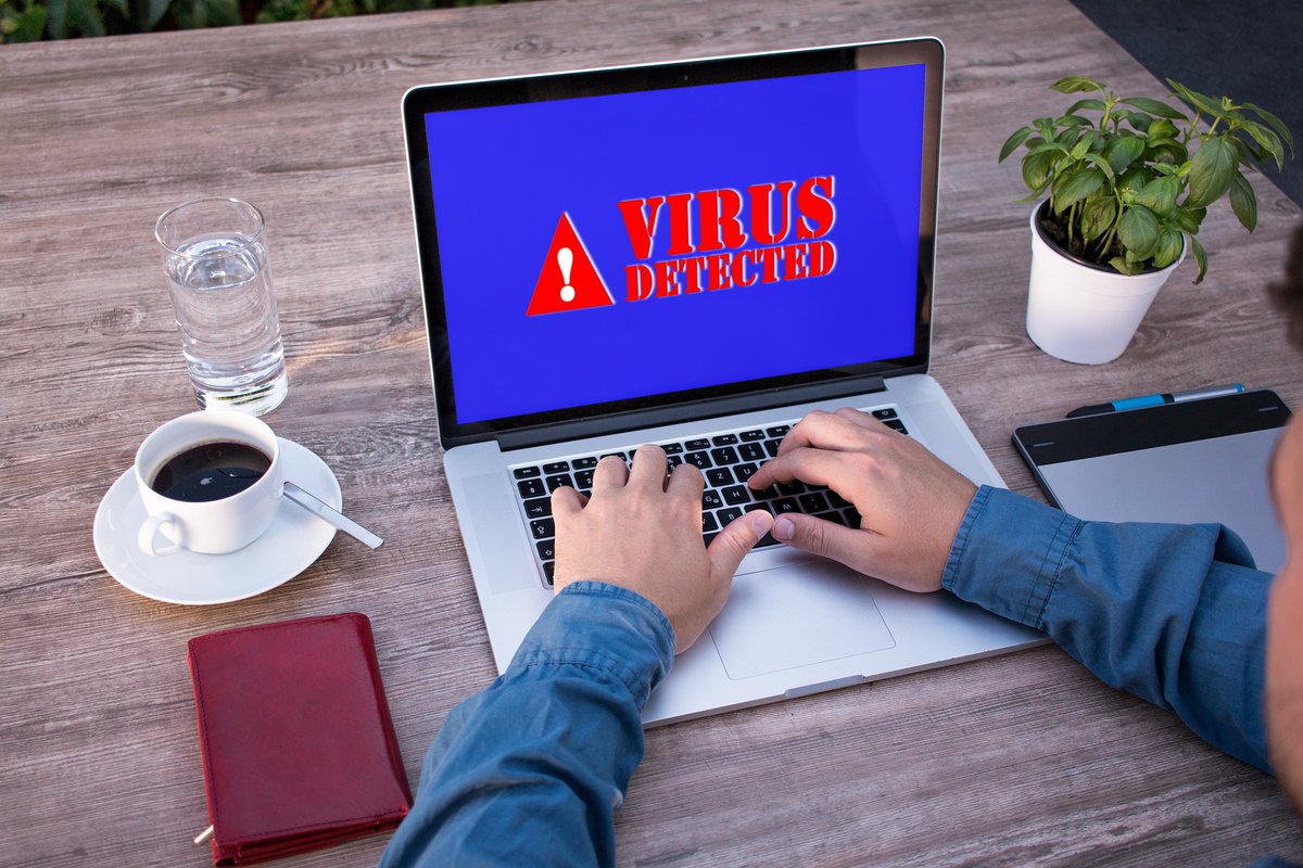 Waarschuwing: de #malware #Emotet is weer actief. #KPNSecurity ziet deze malware niet alleen in de financiële of zorgsector, maar ook in alle andere sectoren. Emotet verspreidt zich via #phishingmails met bijlage. #awareness #Eenveilignederland