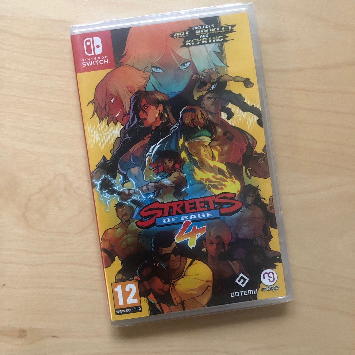 Lizardcube #Shinobi (@lizardcube) on Twitter photo To celebrate Streets of Rage 4 latest update, we are giving away:
- A sealed PS4 <a href="/SigEditionGames/">Silver Lining Physical Games</a> boxset (w/ manual, keyring, 2 discs ost, bandana, pins, signature card)
- A sealed regular Switch version (w/ manual, keyring)
RT to enter, result tomorrow!
youtube.com/watch?v=owbKz1… To celebrate Streets of Rage 4 latest update, we are giving away:
- A sealed PS4 <a href="/SigEditionGames/">Silver Lining Physical Games</a> boxset (w/ manual, keyring, 2 discs ost, bandana, pins, signature card)
- A sealed regular Switch version (w/ manual, keyring)
RT to enter, result tomorrow!
youtube.com/watch?v=owbKz1…
