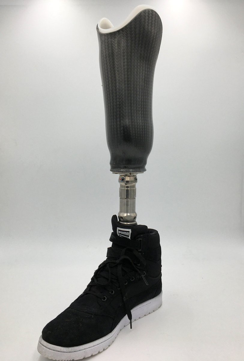 ipolongisland's tweet photo. New prosthesis ready for fitting and delivery.
#BelowKneeAmputee #BelowKnee #Bohemia #CarbonSocket #InternationalProstheticsAndOrthotics #LongIsland #NewProsthesis #NewYork #ProstheticLeg #RBK #RightLeg #Wednesday https://t.co/UUPatqxOLL