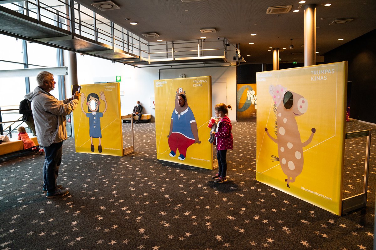 happygohpscotch's tweet photo. Here are some great photos from last night's screening of Hopscotch and the Christmas Tree in Vilnius. Thanks to #LithuanianShorts for organising a fab event and for including us in it! And thanks to Tautvydas Stukas for these lovely pics. #animation #kidlit #picturebooks https://t.co/zXYa5OP3xg