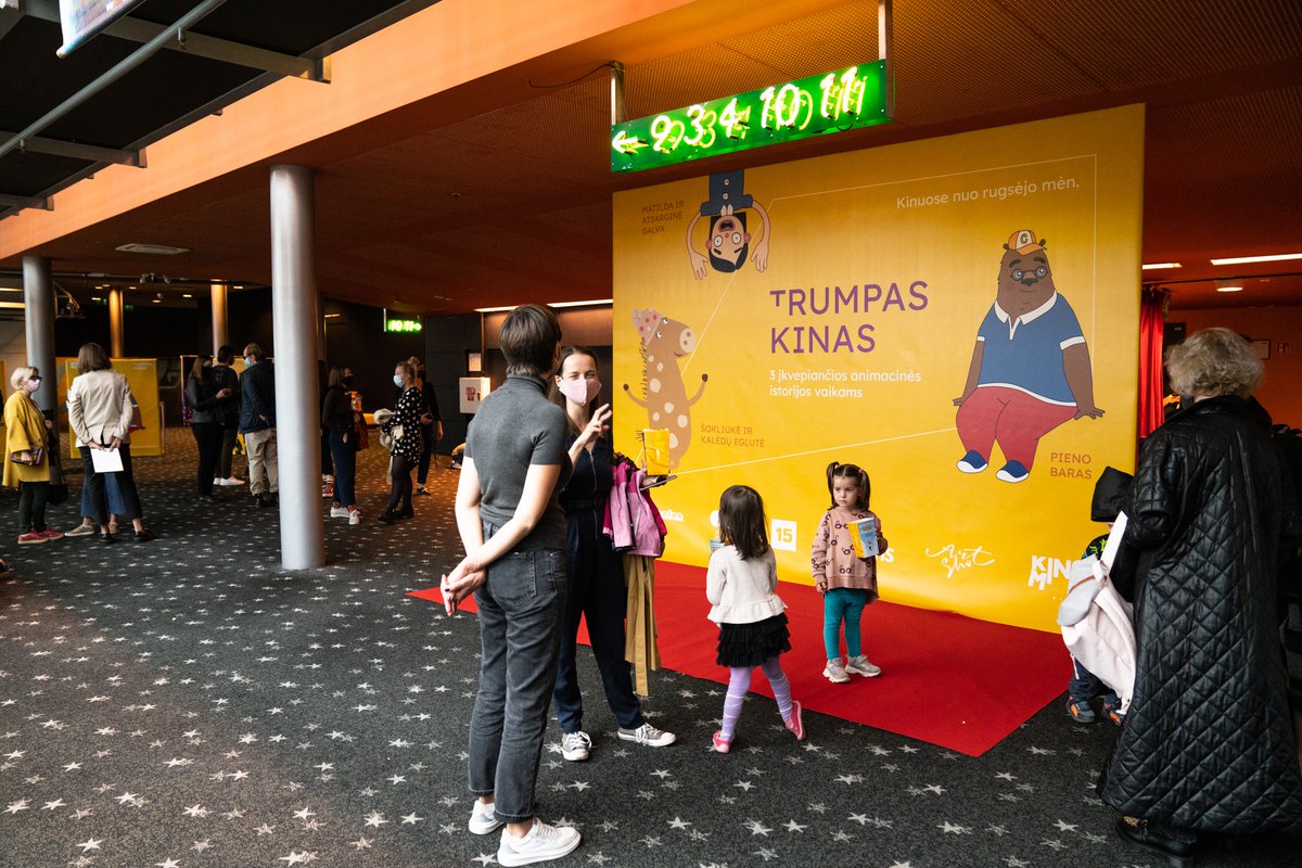 happygohpscotch's tweet photo. Here are some great photos from last night's screening of Hopscotch and the Christmas Tree in Vilnius. Thanks to #LithuanianShorts for organising a fab event and for including us in it! And thanks to Tautvydas Stukas for these lovely pics. #animation #kidlit #picturebooks https://t.co/zXYa5OP3xg