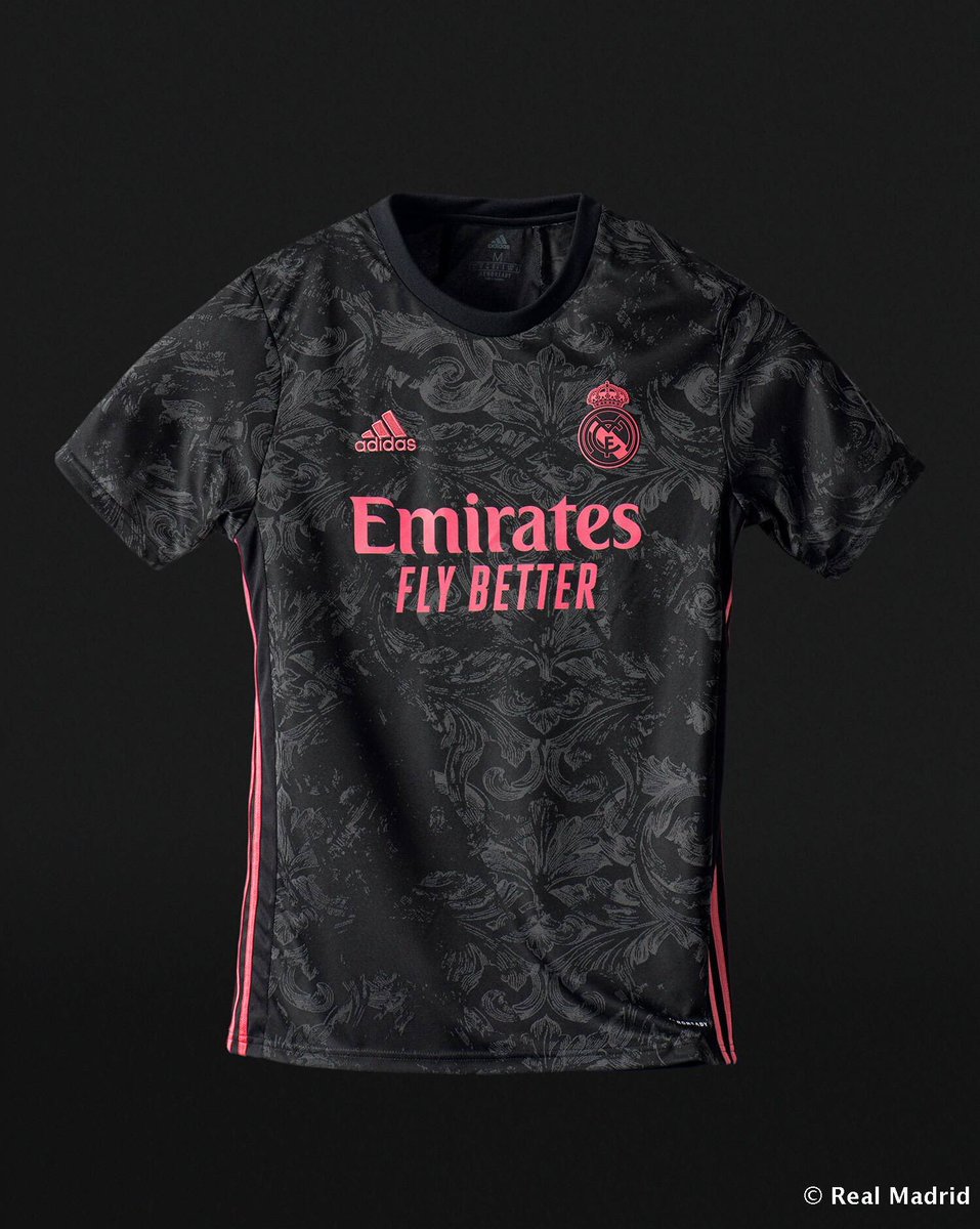 camiseta preta do real madrid