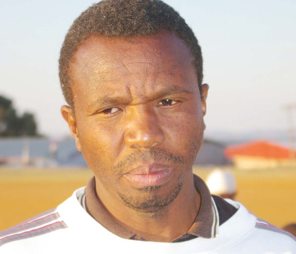 LebajoaTebalo's tweet photo. This Thursday our guest on @LesothoRadio is former LMPS FC head coach ntate Lelia Makubakube known as Kubas...

We will be live form 0800HRS to 0900HRS 

Frequencies 90.8-106.1MHz or MW 639

Contact: +266 59933 
Whatsapp line +266 58355348

⚽️⚽️⚽️🇱🇸 https://t.co/k7zSon0nQN
