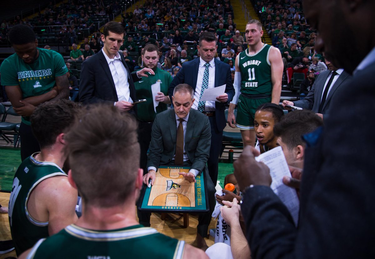 WSU_MBB's tweet photo. 🚨 ATTENTION STUDENTS 🚨

We are looking for Student Managers to join our #RaiderFamily 

If you are interested in being a part of our team please email nick.goff@wright.edu

#RaiderUP | #GetRowdy https://t.co/yC8PJMUFWX