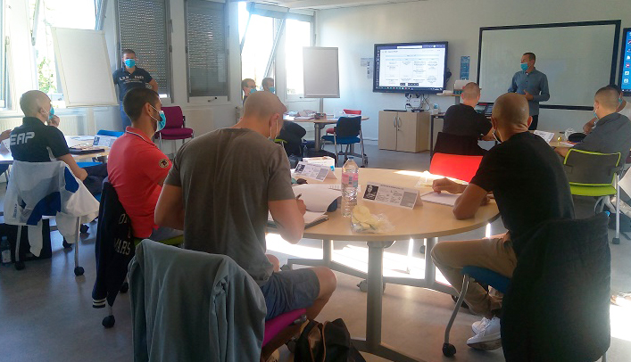 Les #formations en présentiel reprennent en cette rentrée 2020. La preuve à la délégation du #CNFPT Lyon, où a débuté 1 formation destinée aux conseillers des activités physiques des #SDIS : "capital santé et condition physique des pompiers".