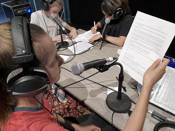 FFDysfrance's tweet photo. L'association @AADFrance vous invite à participer à des ateliers #web #radio ouverts en Ile de France début octobre aux jeunes #dysphasiques : Calendrier et modalités d'inscription ( places limitées)
https://t.co/uZedJVtUCw https://t.co/HhnFGO9CwS