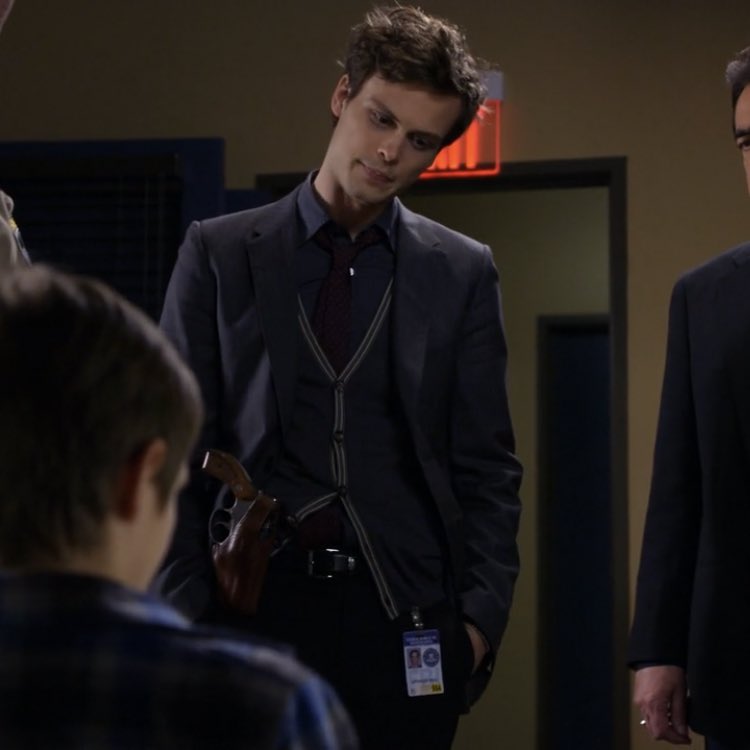 50ShadesOfReid's tweet photo. spencer reid standing is a kink of mine.. https://t.co/arPlzyVejJ